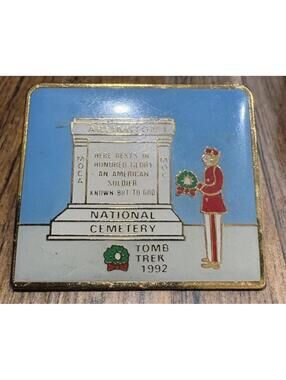 Vtg MOC Lapel Pin Arlington National Cemetery Military Tomb Unknown Soldier 1992